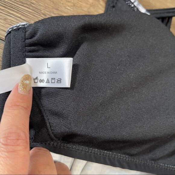 Arizona Jean Co. Black & White Aztec Print Flutter Strings Racer Back Size Large - Picture 11 of 11